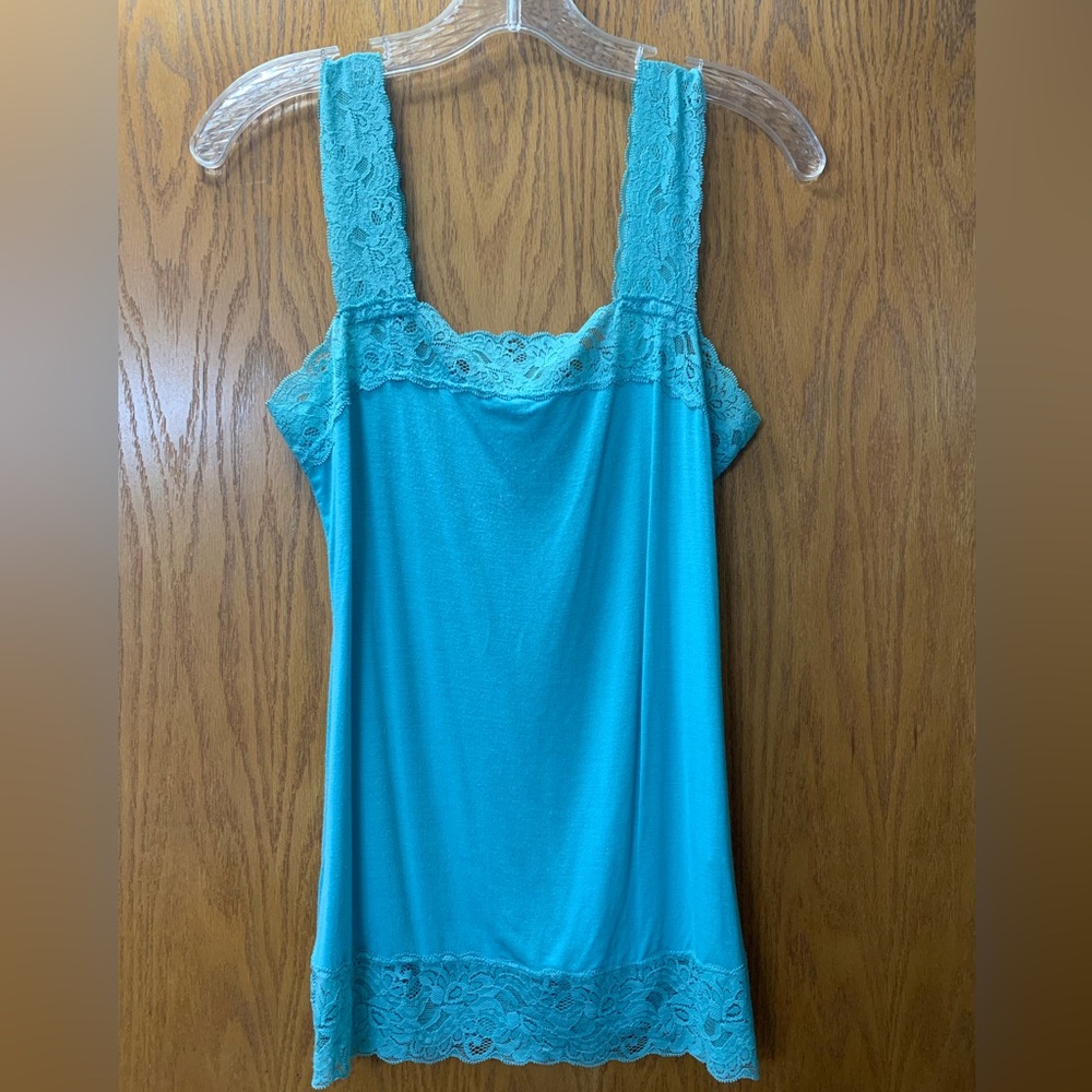 Halogen tank top